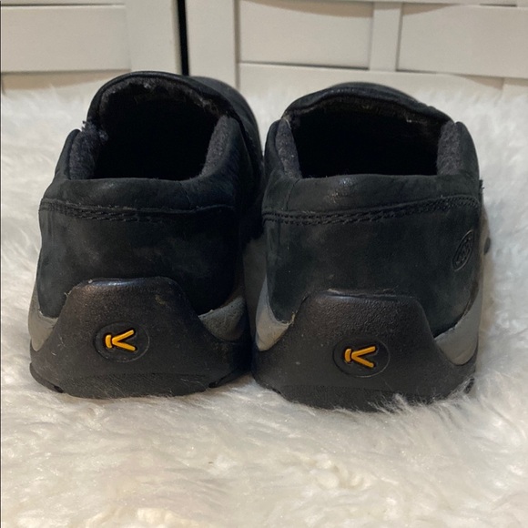 Keen Women’s Kaci III Black Slip-On Shoes - Picture 4 of 7